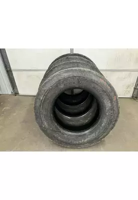 Freightliner 122SD Tires