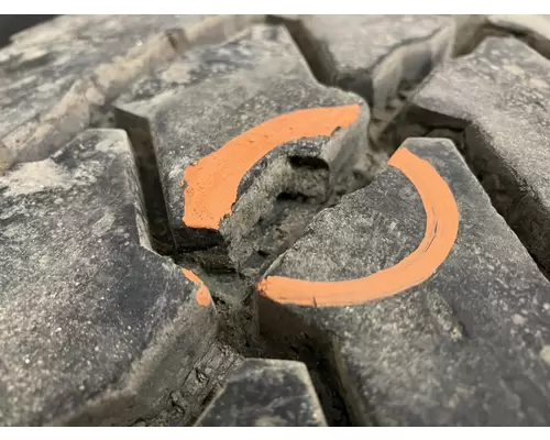 Freightliner 122SD Tires