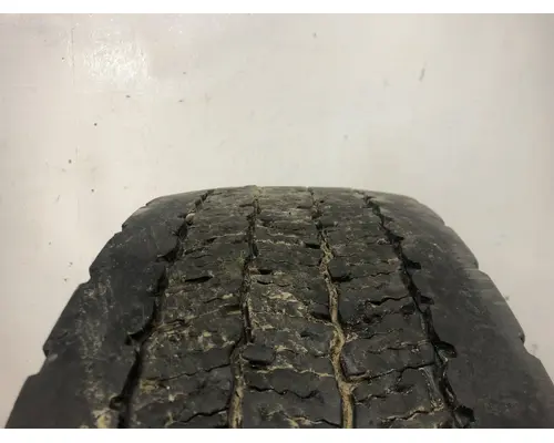 Freightliner 122SD Tires