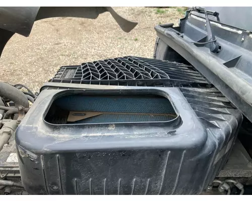 Air Cleaner Freightliner 122SD Vander Haags Inc Sp