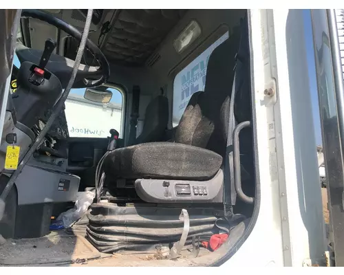 Seat, Front Freightliner 122SD Vander Haags Inc Sp
