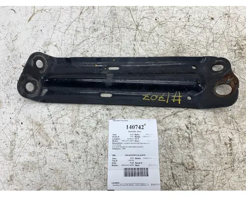 Brackets, Misc. FREIGHTLINER 15-27733-000 West Side Truck Parts