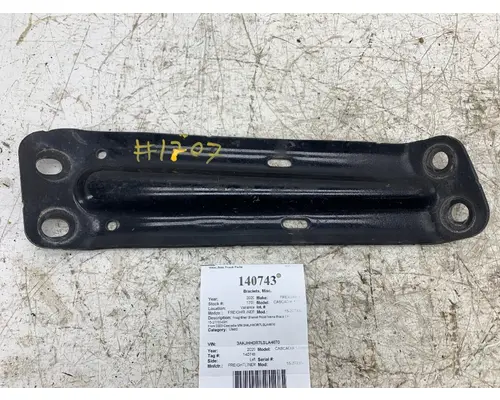 Brackets, Misc. FREIGHTLINER 15-27733-001 West Side Truck Parts
