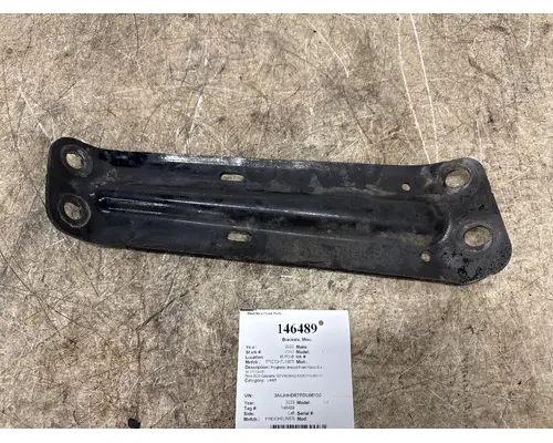 Brackets, Misc. FREIGHTLINER 15-27733-001 West Side Truck Parts