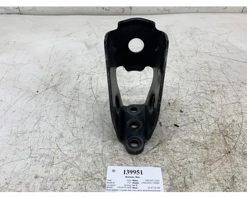 Brackets, Misc. FREIGHTLINER 18-67726-000 West Side Truck Parts
