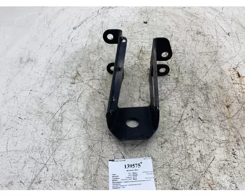 Brackets, Misc. FREIGHTLINER 18-68704-000 West Side Truck Parts