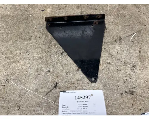 Brackets, Misc. FREIGHTLINER A05-28496-000 West Side Truck Parts