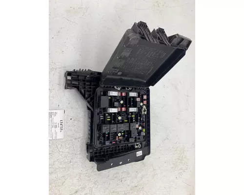 Fuse Box FREIGHTLINER A06-90283-000 West Side Truck Parts