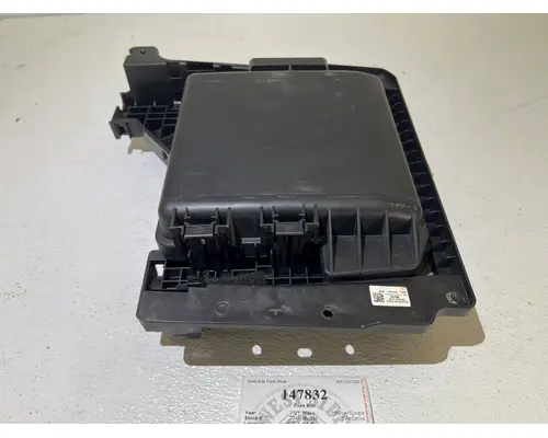 Fuse Box FREIGHTLINER A06-95486-000 West Side Truck Parts