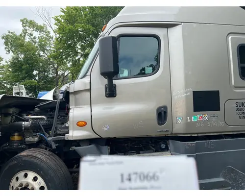 Door Assembly, Front FREIGHTLINER A18-57527-003 West Side Truck Parts