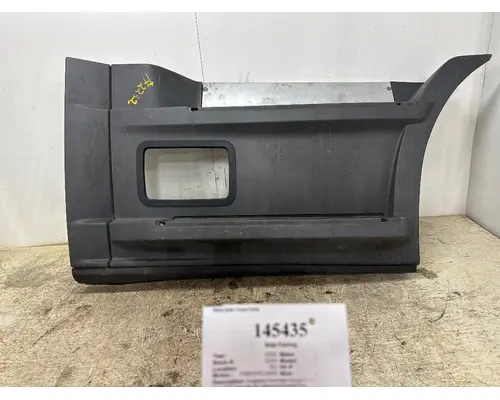 Side Fairing FREIGHTLINER A22-75713-023 West Side Truck Parts