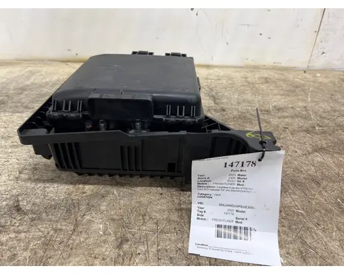 Fuse Box FREIGHTLINER A66-22300-000 West Side Truck Parts