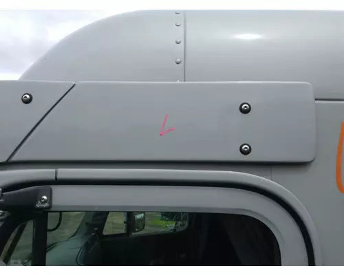 Freightliner ARGOSY Sun Visor (Exterior)