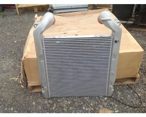 Charge Air Cooler (ATAAC) FREIGHTLINER ARGOSY Hagerman Inc.