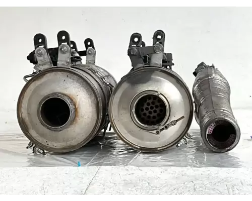 Freightliner B2 DPF (Diesel Particulate Filter)