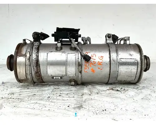 DPF (Diesel Particulate Filter) Freightliner B2 Complete Recycling Group LLC