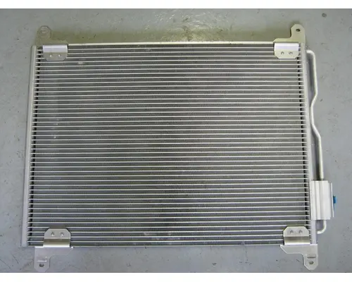 Air Conditioner Condenser FREIGHTLINER Business Class M2 100 Frontier Truck Parts