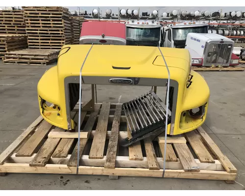Hood FREIGHTLINER Business Class M2 106V Frontier Truck Parts