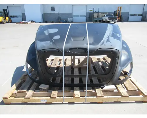 Hood FREIGHTLINER Business Class M2 112 Frontier Truck Parts