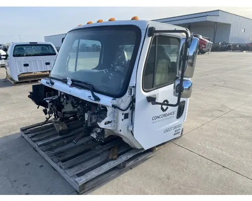 Cab FREIGHTLINER Business Class M2 Frontier Truck Parts