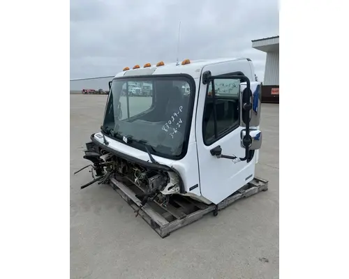 Cab FREIGHTLINER Business Class M2 Frontier Truck Parts