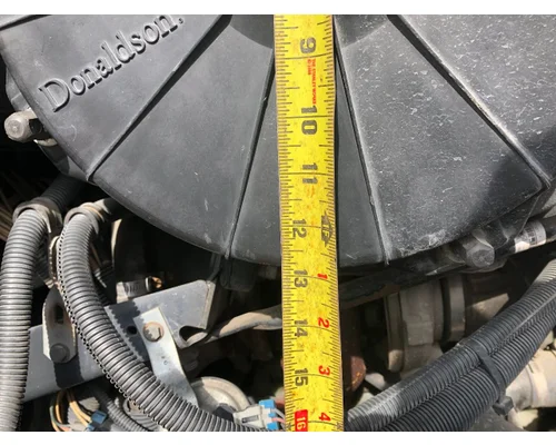 Freightliner C120 CENTURY Air Cleaner