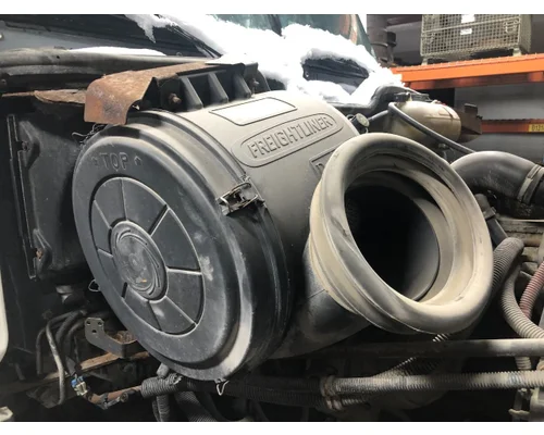 Freightliner C120 CENTURY Air Cleaner