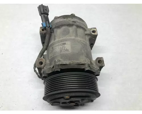 Freightliner C120 CENTURY Air Conditioner Compressor