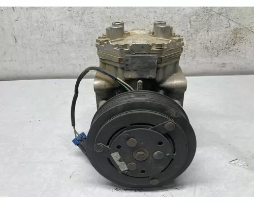 Freightliner C120 CENTURY Air Conditioner Compressor