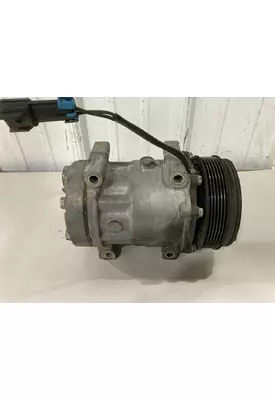 Freightliner C120 CENTURY Air Conditioner Compressor