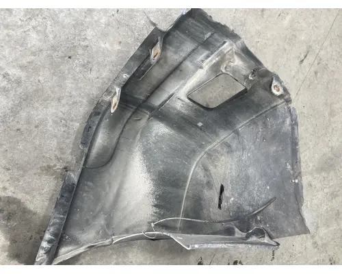 Freightliner C120 CENTURY Bumper End