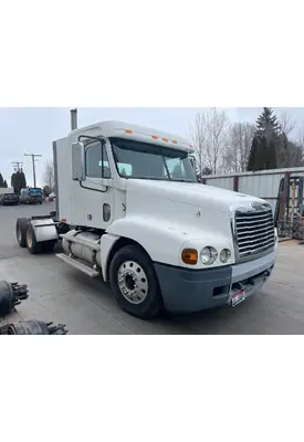 Freightliner C120 CENTURY Cab