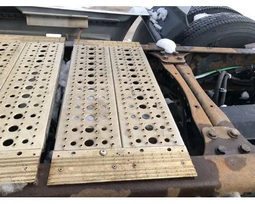 Freightliner C120 CENTURY Deckplate