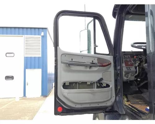 Freightliner C120 CENTURY Door Assembly, Front