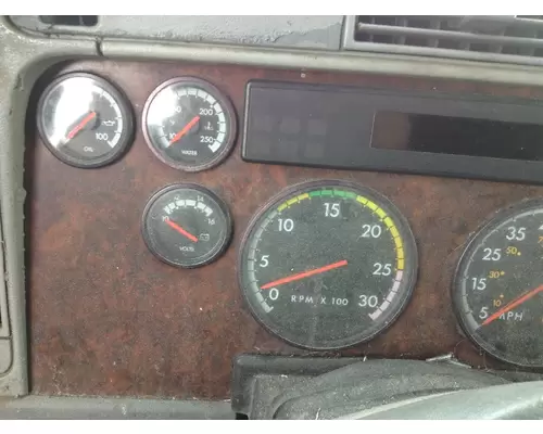 Freightliner C120 CENTURY Instrument Cluster