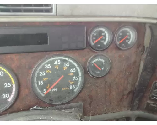 Freightliner C120 CENTURY Instrument Cluster