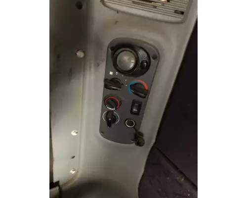 Freightliner C120 CENTURY Sleeper Controls