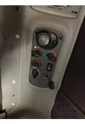 Freightliner C120 CENTURY Sleeper Controls