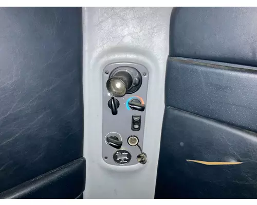 Freightliner C120 CENTURY Sleeper Controls