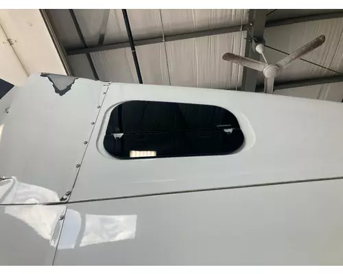 Freightliner C120 CENTURY Sleeper Window