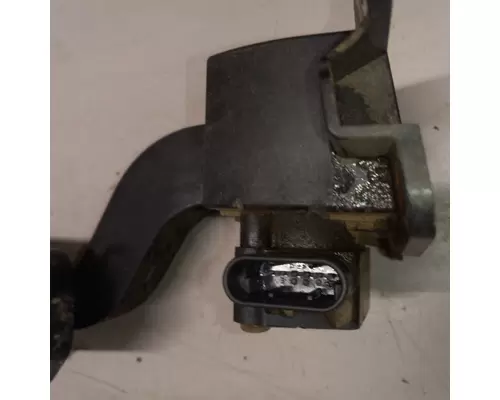 Freightliner C2 Accelerator Parts