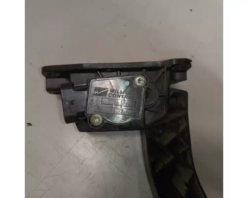 Freightliner C2 Accelerator Parts