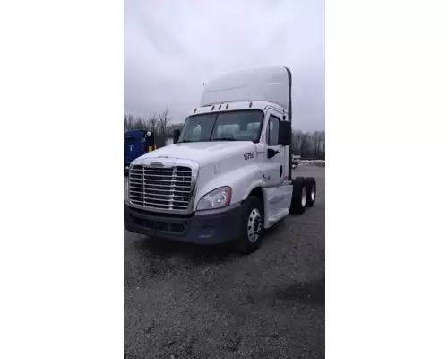 Freightliner CASCADIA 125 Dismantled Vehicles