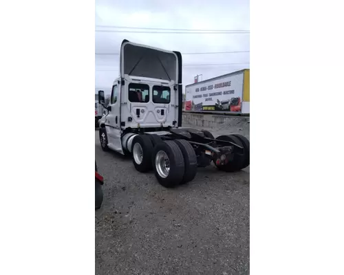 Freightliner CASCADIA 125 Dismantled Vehicles