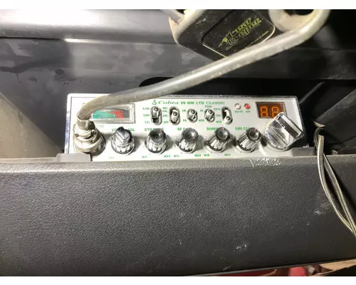 Freightliner CASCADIA AV Equipment