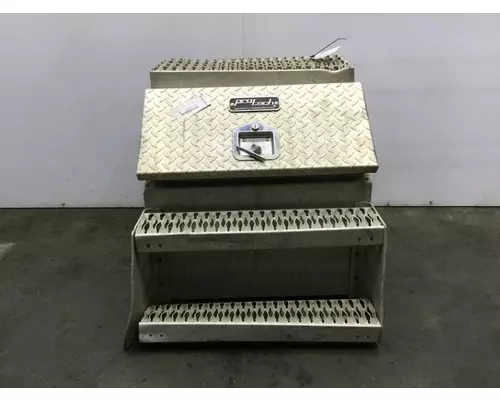 Freightliner CASCADIA Accessory Tool Box