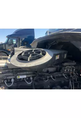 Freightliner CASCADIA Air Cleaner