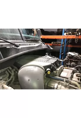 Freightliner CASCADIA Air Cleaner