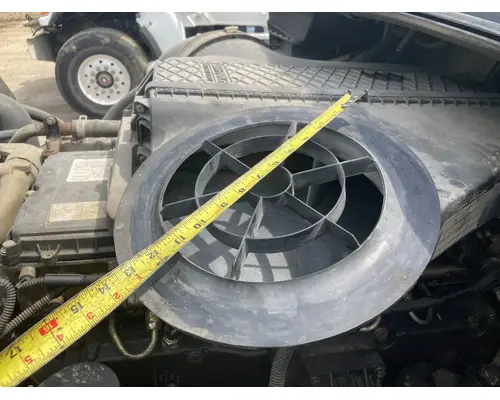 Freightliner CASCADIA Air Cleaner