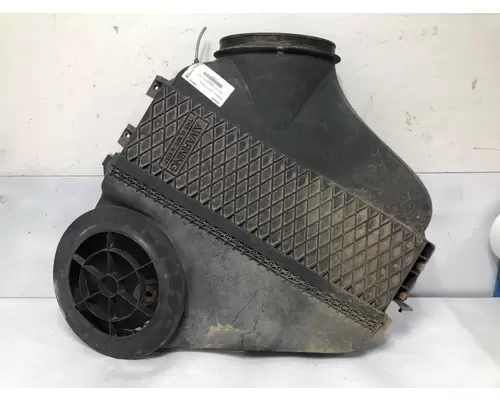 Freightliner CASCADIA Air Cleaner